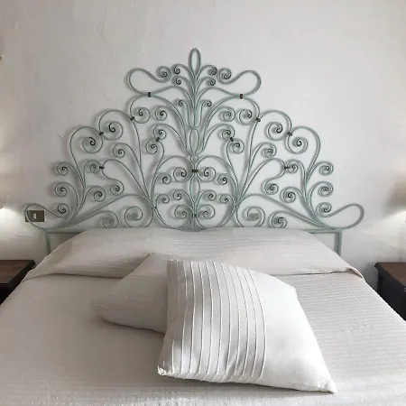 Gli Oleandri Couette-café San Pantaleo