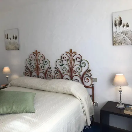 Gli Oleandri Couette-café San Pantaleo